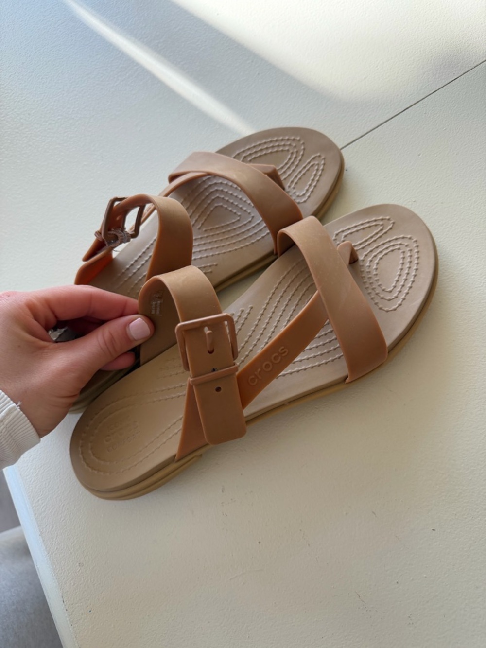 CROCS Women's iconic tulum Tan Buckle-Strap Sandals